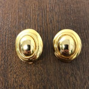 Vintage golden earrings